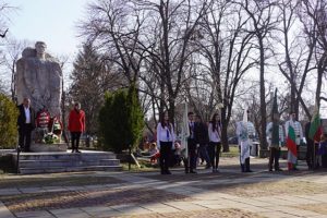паметник на Апостола в Левски