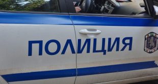 Възстановено е движението по пътя Чомаковци – Червен бряг след катастрофа между микробус и лек автомобил, няма опасност за живота на пострадалите