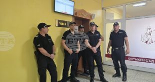 Журналисти не бяха допуснати до делото за катастрофата, при която загина 12-годишната Сияна, заради напрежение в съдебната зала в Плевен