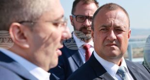 Министър Иванов: Политическите кризи водят до хуманитарни, като безводието в Плевенско; Нужен е пълен мандат за решения, коментира председателят на Комисията по регионална политика Николай Нанков преди извънредното заседание на парламентарната комисия за водната криза