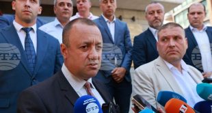 Министърът на регионалното развитие обяви спешни мерки и търсене на алтернативни водоизточници за решаване на водната криза в Плевен след натиск от омбудсмана и среща с местната власт