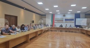 Областният кризисен щаб в Плевен обсъди мерки за справяне с водната криза по време на заседание, свикано заради проблеми с водоснабдяването