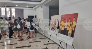 Фотоизложба „Фантастични умове“ открита в Плевен, представя медалисти от международни олимпиади по природни науки
