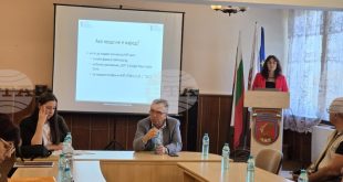 Експерти от КЗП и НАП представиха в Долна Митрополия етапите по въвеждане на еврото в България от 2026 г.
