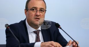 Министърът на регионалното развитие Иван Иванов отчита напредък в решаването на водната криза в Плевен с увеличено водоснабдяване и продължаващи усилия за устойчивост