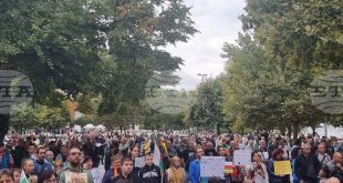 Плевенчани на протест срещу безводието: Искат 350 млн. лева за нова ВиК мрежа и прозрачност в разходите