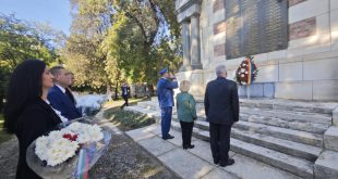 Денят на Румънската армия беше отбелязан в Плевен, Гривица и Пордим с поднасяне на цветя пред паметници и официална визита на румънския посланик Бръндуша Предеску