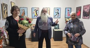 Йорданка Кочкова представя „Цвят и форма“ в Плевен с вълнуваща комбинация от ярки цветове и уникални техники