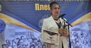 Кардиологът д-р Весела Томова беше удостоена с наградата „Лекар на годината 2025“ за Плевенска област на церемония в навечерието на Деня на българския лекар