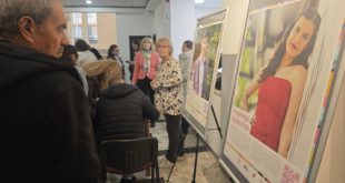 Национална конференция в Плевен обединява социални работници и приемни семейства за обмен на добри практики в приемната грижа