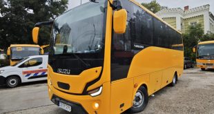 Плевен получи нов училищен автобус Isuzu Turquoise по национална програма за обновяване на транспортния парк