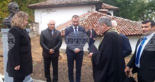 Председателят на Народното събрание Наталия Киселова откри паметник на румънския крал Карол I в Пордим с участието на делегация от Румънския парламент и народния представител Габриел Флоря
