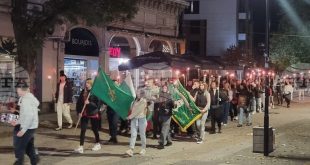 Факелно шествие в Плевен празнува Деня на народните будители и Данаил Попов