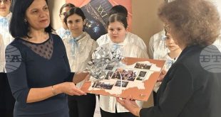 Дарение на книги в Плевен: „Плевен в XXI век“ обогатява училищни и читалищни библиотеки с подкрепата на местния бизнес