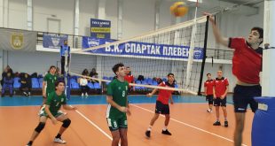 ПГПЧЕ „Димитър Димов“ и МГ „Гео Милев“ триумфират на общинския етап по волейбол в Плевен