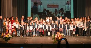 В Плевен се проведе „Вечер на доброто“: млади хора от областта с примери за човечност и активна гражданска позиция