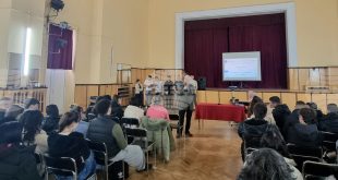 Ученици от Плевен честват 140 години от Сръбско-българската война с патриотична инициатива в Военния клуб