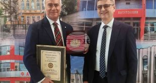 Д-р Джузепе Бигати стана почетен професор на Медицинския университет в Плевен и откри курс по оперативна хистероскопия второ ниво