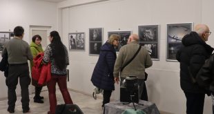 Фотоизложбата „Старата школа“ в Плевен показва поколения фотографи от аналоговата ера и почита проф. Румен Георгиев – Рум