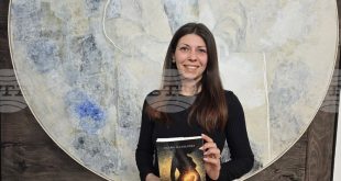 Лилия Манолова представи в Плевен първата българска книга за пътя към справяне със следродилната депресия – Пак ще се усмихна