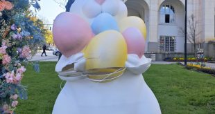 Вандали потрошиха великденската украса в Плевен часове след поставянето