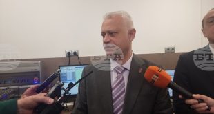 Вътрешният министър Емил Дечев: МВР подготвя изборни изненади за нарушителите в Буковлък, сигналите в Плевен са 55