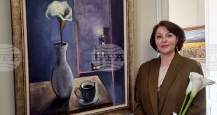 Лекарката и поетеса Даниела Табакова открива първата си самостоятелна изложба Премълчани стихии в Къщата на художниците в Плевен