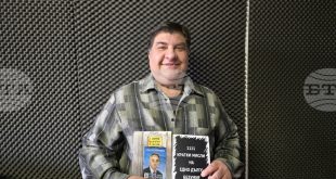 Свилен Димитров представи в Плевен новите си книги Смешникарница 2 и 1111 – кратки мисли на едно дълго безумие