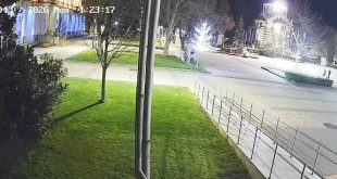 Установиха 32-годишна жена, пречупила великденския заек от украсата в центъра на Плевен часове след монтажа ѝ