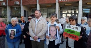 Десето заседание по делото за смъртта на 12-годишната Сияна в Плевен, бащата заплаши с протест и затваряне на пътя край Телиш