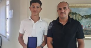 Общинският съвет на Плевен посрещна 15-годишния Илия Илиев след два златни и един сребърен медал и европейски рекорд по стрелба в Осиек