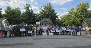 В Плевен откриха 61-вото Държавно първенство по парашутизъм и втория кръг от Източноевропейската купа по приземяване в цел