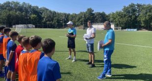 Деца от Плевен участваха в проекта Мобилбокс на БФС и УЕФА за спорт и социално приобщаване