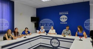 Дискусия в пресклуба на БТА в Плевен постави фокус върху преподаването на Пенчо Славейков, модернизма и темите за страданието и любовта в творчеството му