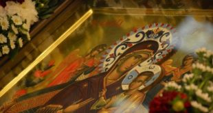 Близо 4000 плевенчани празнуват имен ден на Голяма Богородица