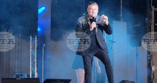 Любо Киров разчувства публиката в родния Плевен с концерт от турнето „Футурофония“
