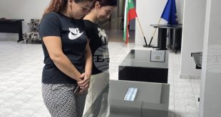 Изложба за връзката между братя и сестри представят в Държавния архив в Плевен