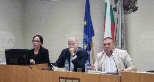 Общинският съвет в Плевен отложи дебата за маломерните и слети паралелки за 2026/2027 г.