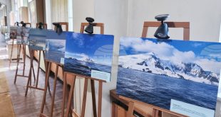 Фотоизложбата „Мисия Антарктида“ гостува в Регионалния исторически музей в Плевен