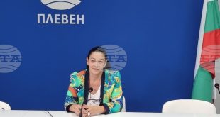 Валентина Цветанова представя в Плевен първата си стихосбирка, посветена на любовта и морето