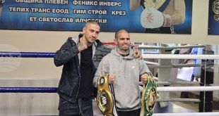 Световният шампион по кикбокс Симеон Наковски вдъхнови млади боксьори в Плевен